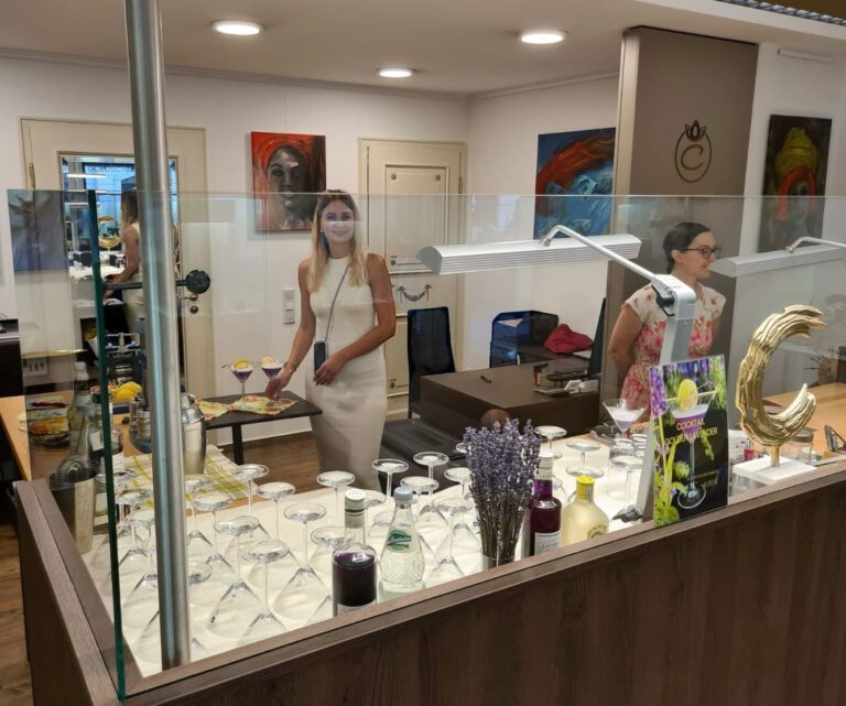 BAR 768x641