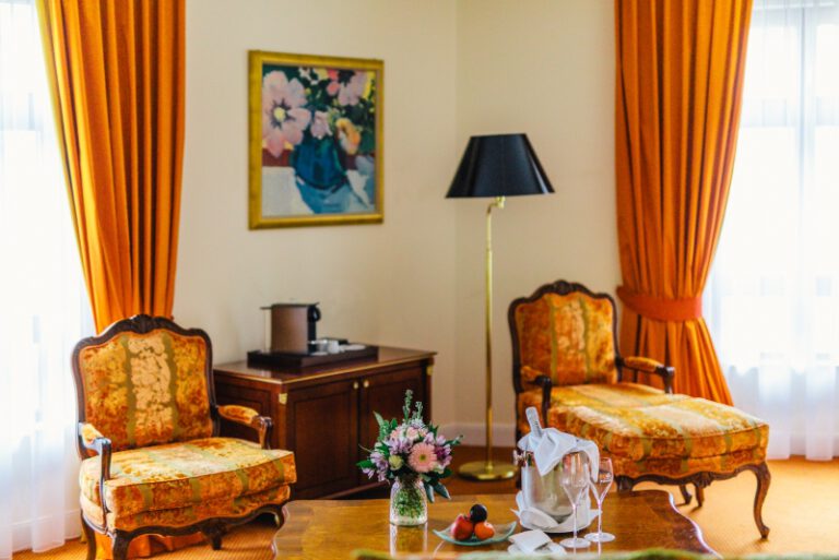 Wohnbereich Suite 222 Buelow Palais Roel Ruijs 768x513